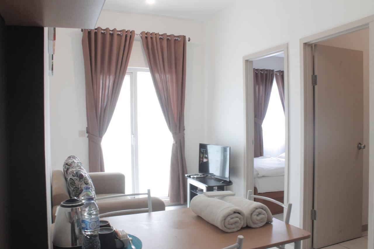 Myrooms Bekasi Exteriör bild