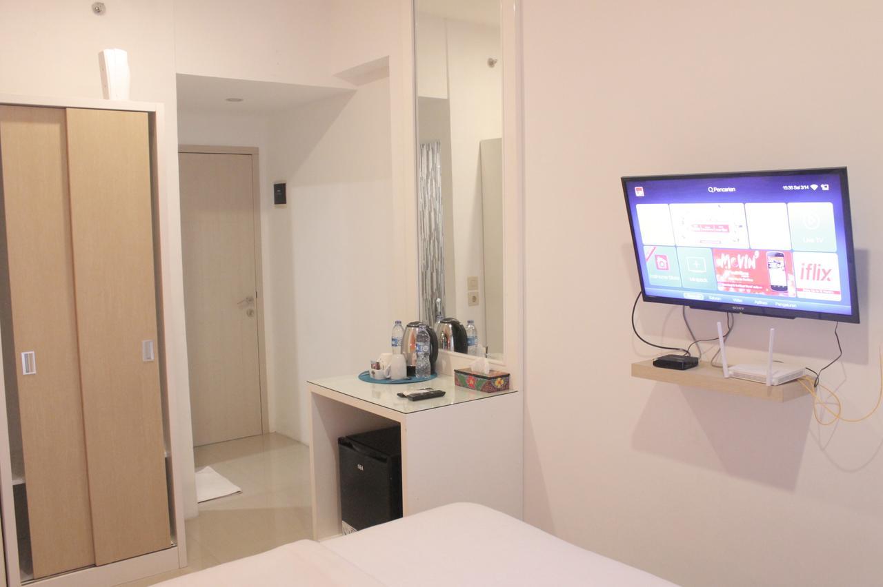 Myrooms Bekasi Exteriör bild