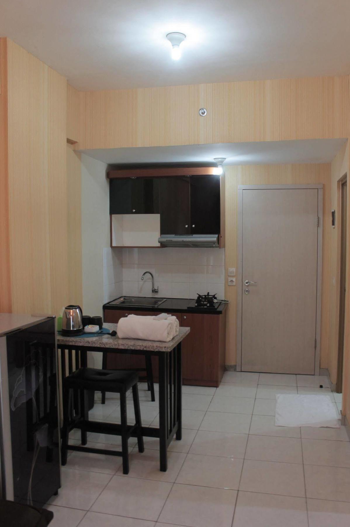 Myrooms Bekasi Exteriör bild