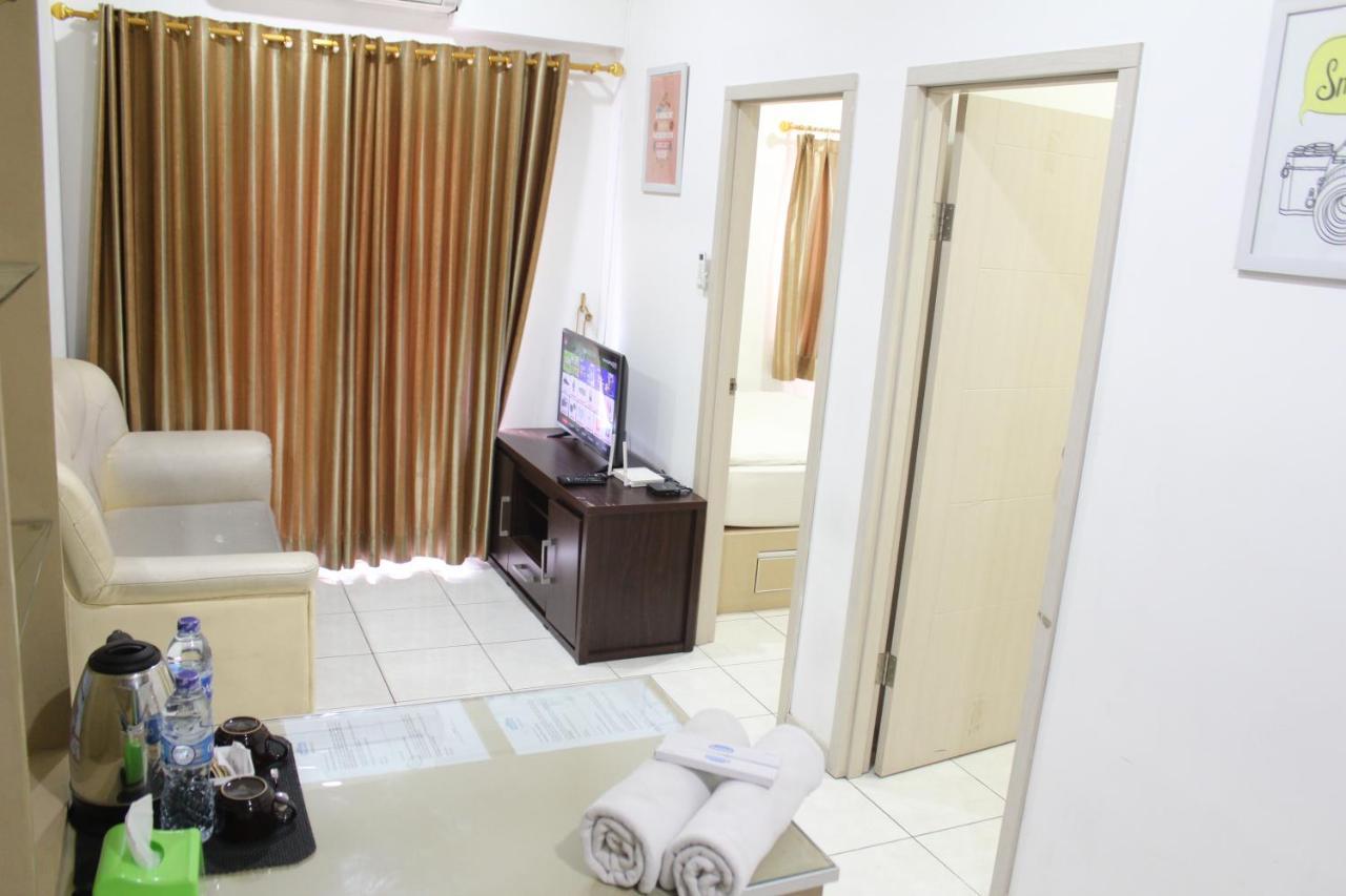 Myrooms Bekasi Exteriör bild