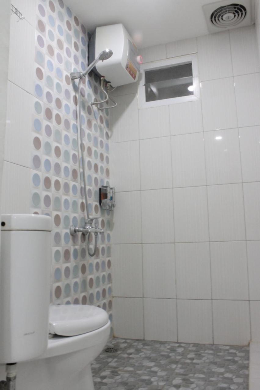 Myrooms Bekasi Exteriör bild