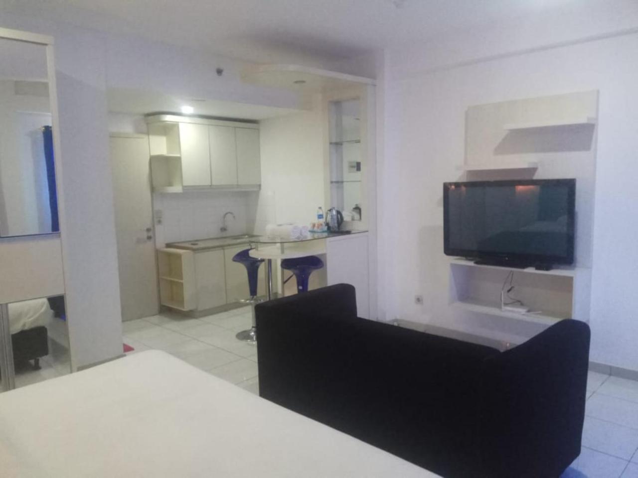Myrooms Bekasi Exteriör bild